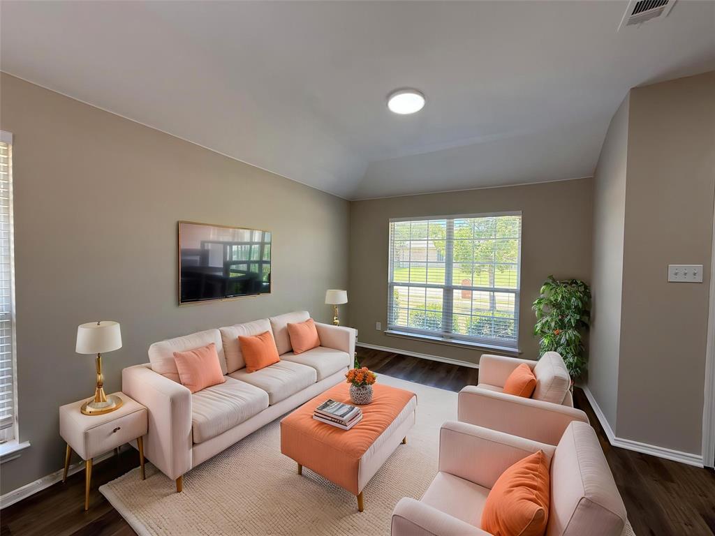 2110 Gleaner Drive