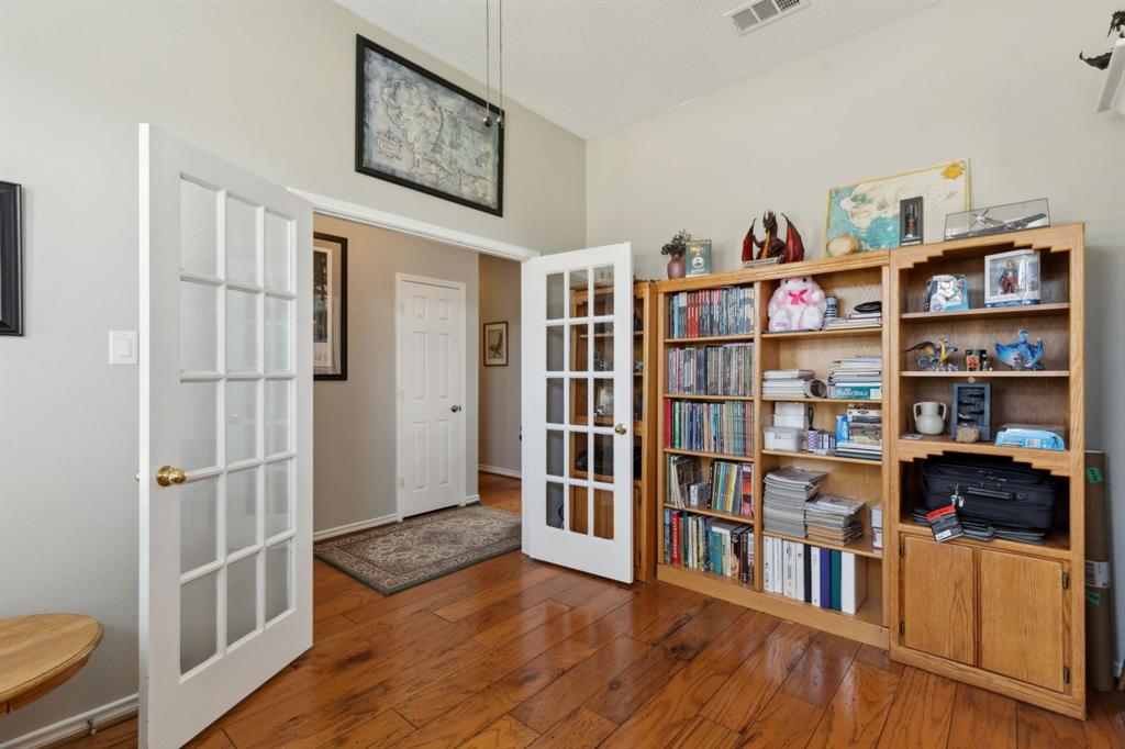 320 Banbury Drive