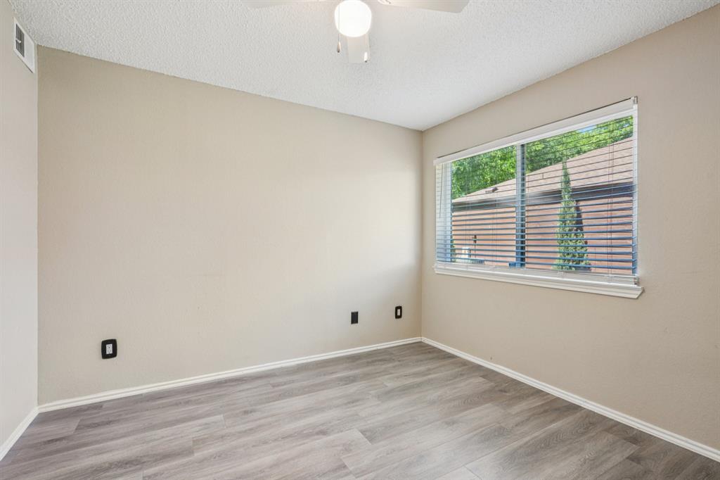 Oak Creek Condo - Residential