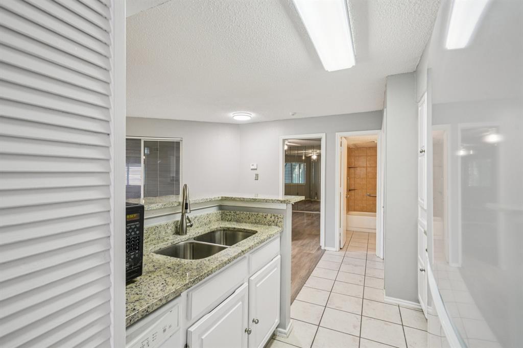 Oak Creek Condo - Residential