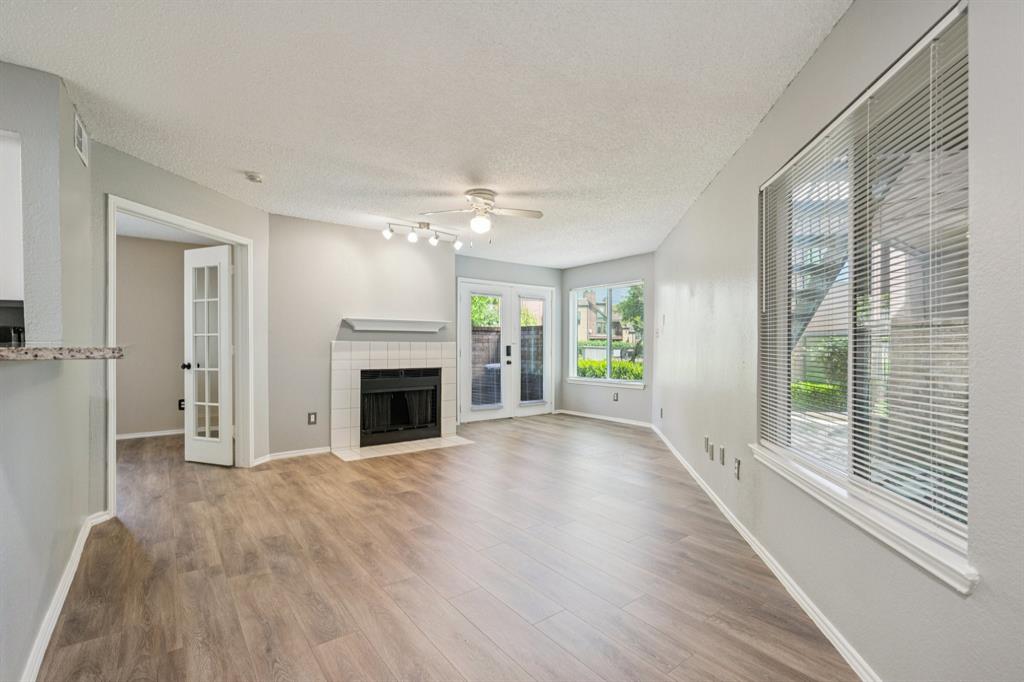 Oak Creek Condo - Residential