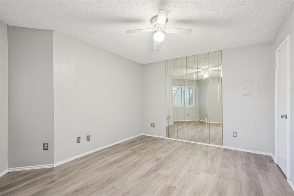 Oak Creek Condo - Residential