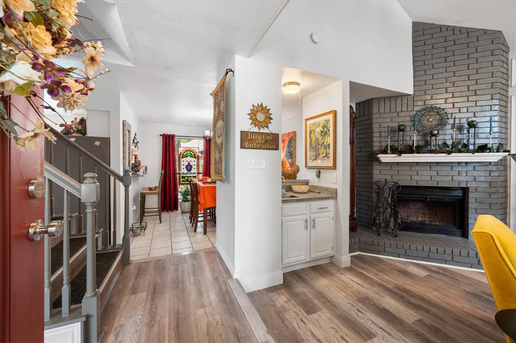 6616 Shorewood Drive