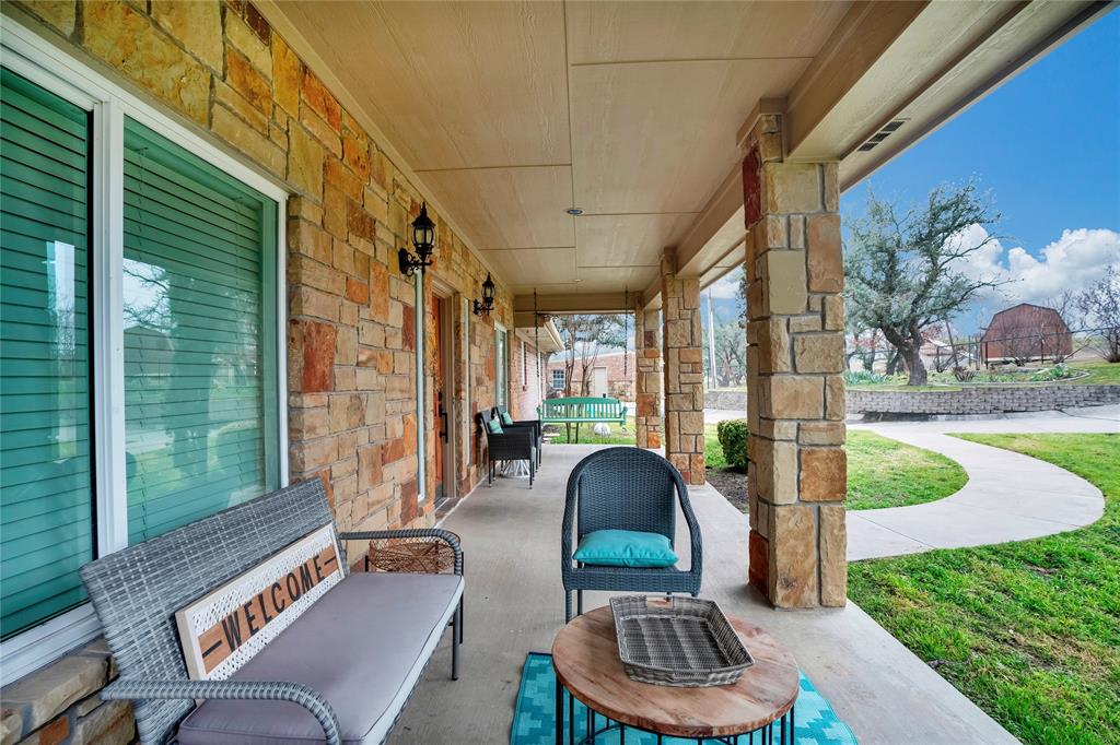 Country Living Add - Residential