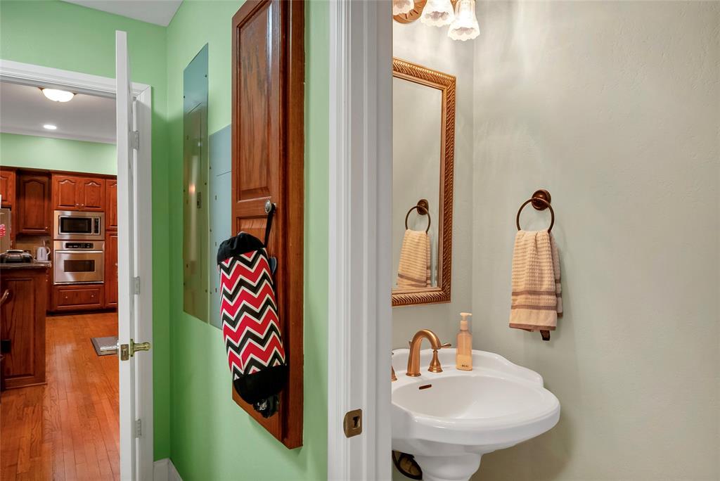 Country Living Add - Residential