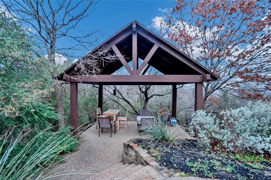 Country Living Add - Residential