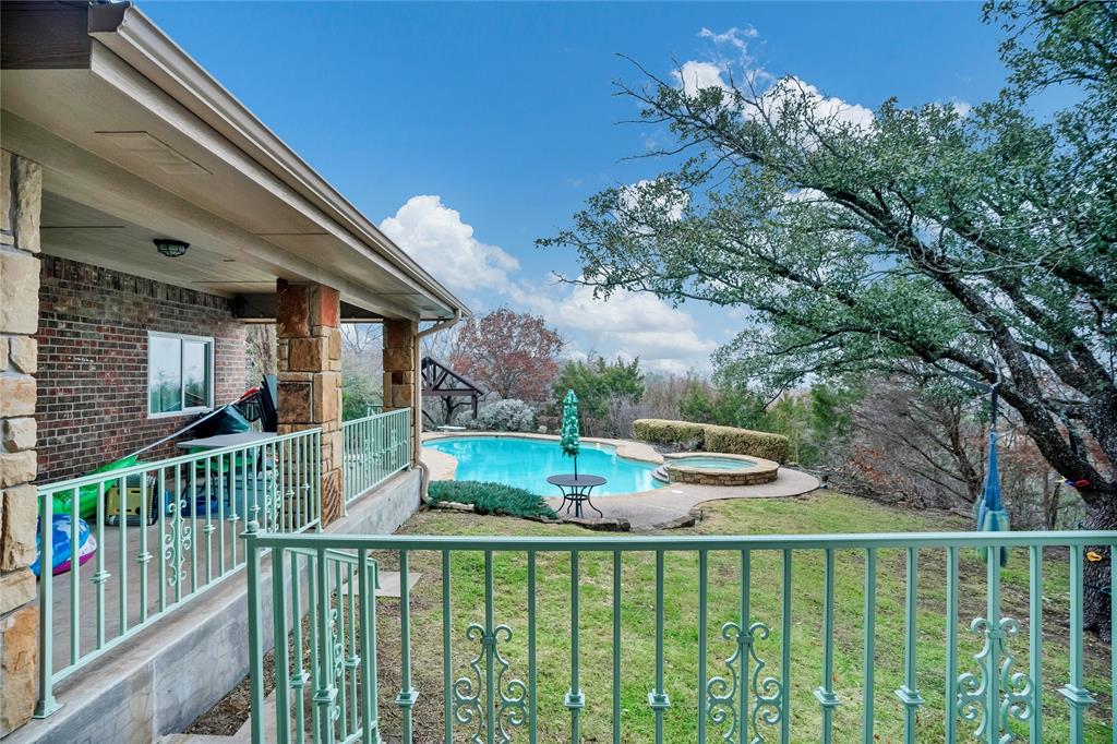 Country Living Add - Residential