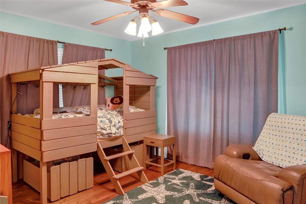 Country Living Add - Residential