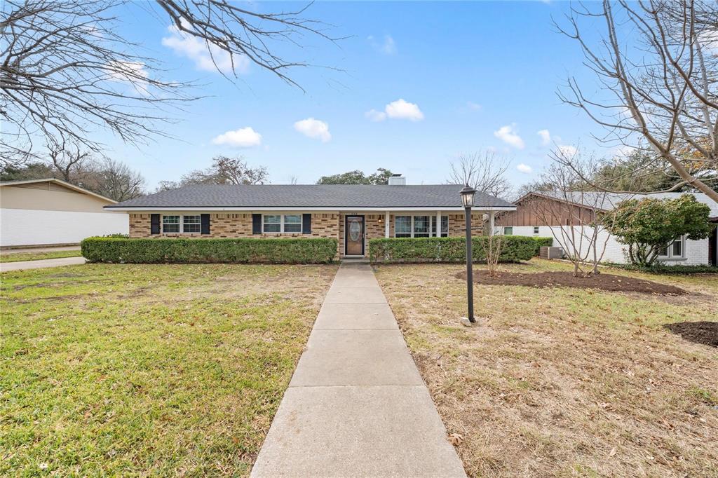 740 Wedgewood Drive