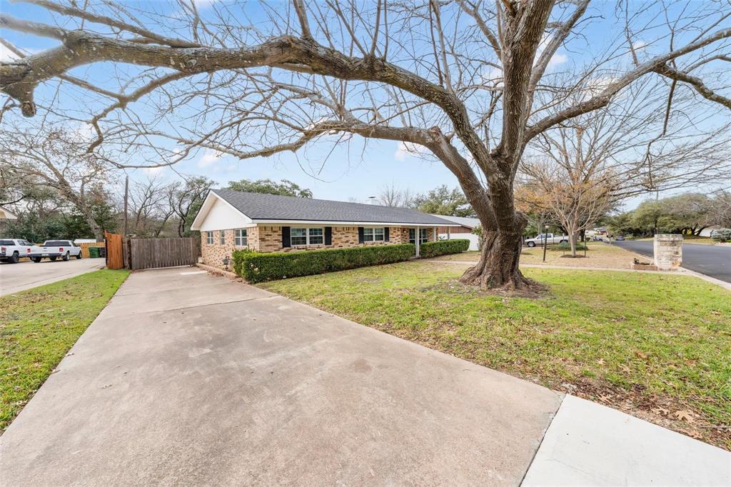 740 Wedgewood Drive