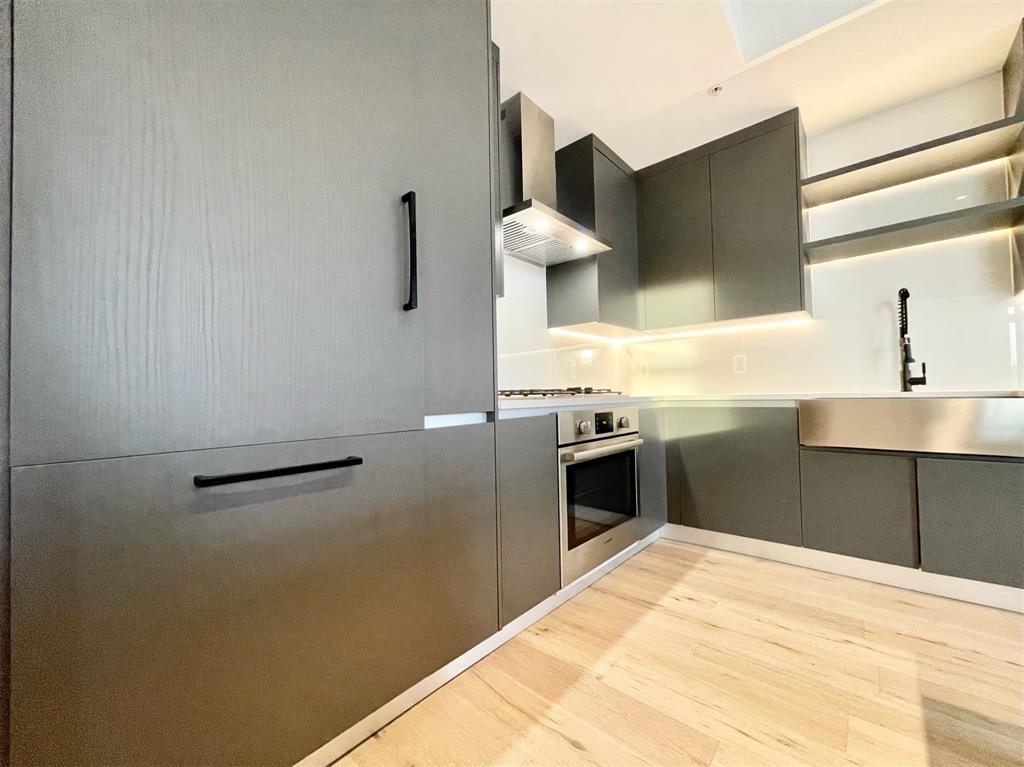 Arts District PPTIES MASTER CONDO - Residential Lease