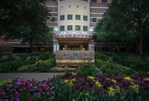 330 Las Colinas Boulevard E 234 Irving TX 75039