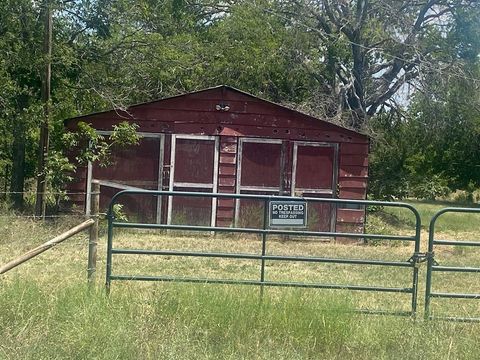 A home in Gustine