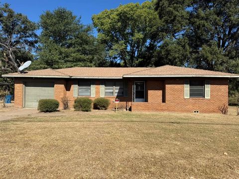 Photo of 1206 W Royall Boulevard, Malakoff, TX 75148 (MLS # 21093302)
