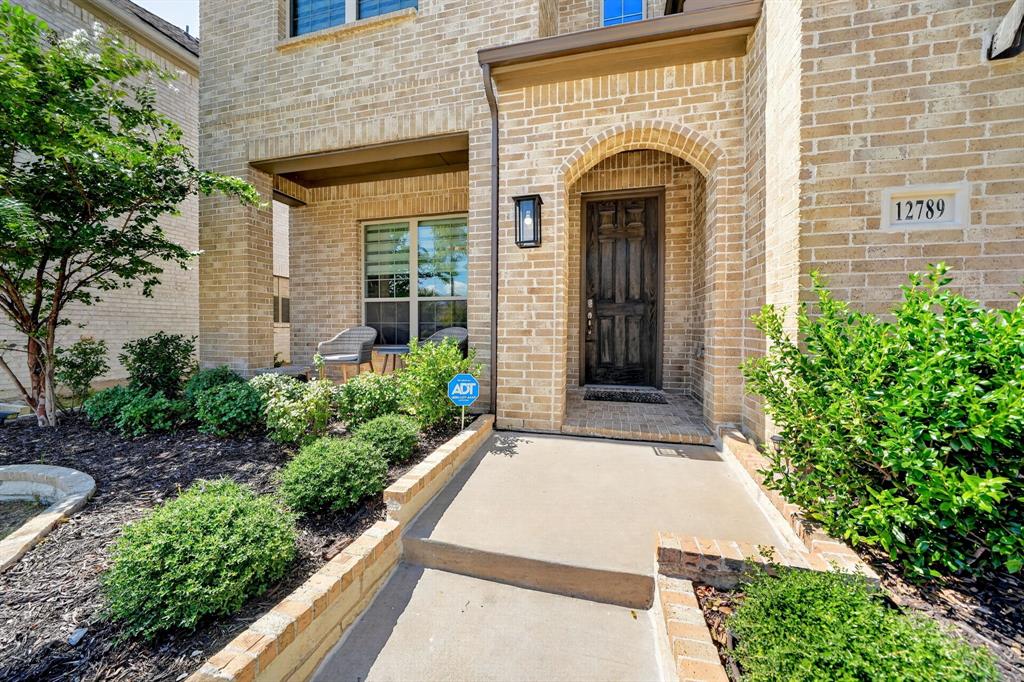 12789 Royal Oaks Lane