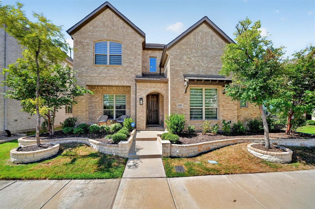 12789 Royal Oaks Lane