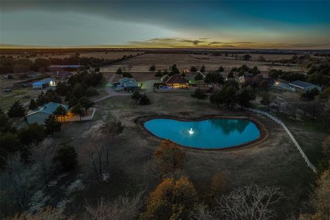 1752 County Road 1450 Bonham TX 75418