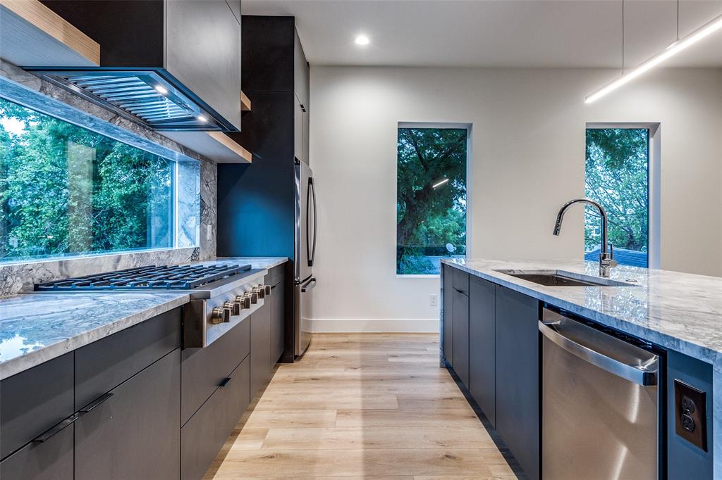 Luis Loeza Addition - Residential Lease