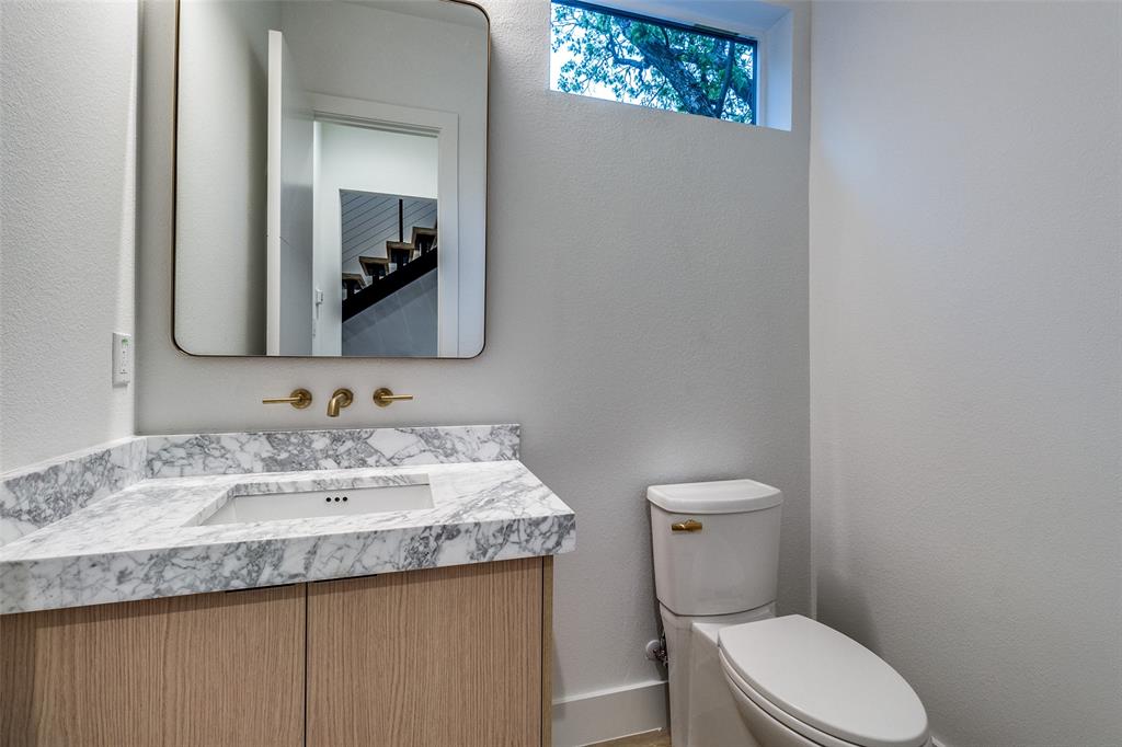 Luis Loeza Addition - Residential Lease