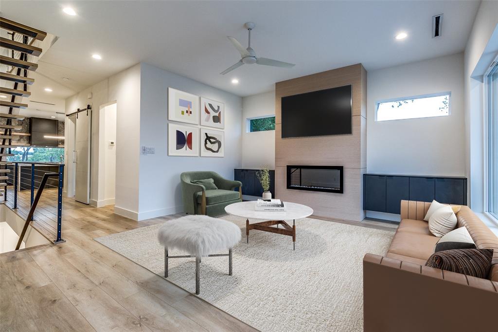 Luis Loeza Addition - Residential Lease