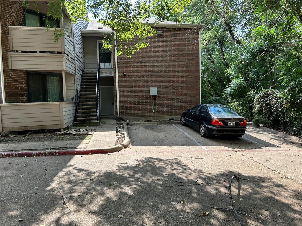 Parkwood Creek Condos - Residential