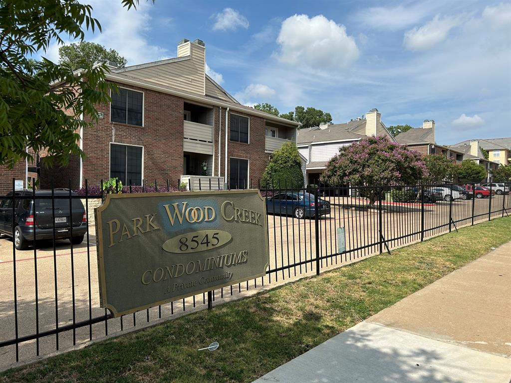 Parkwood Creek Condos - Residential