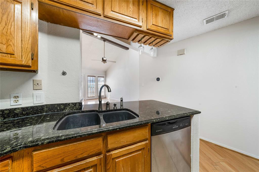 Emily Lane Condo - Residential