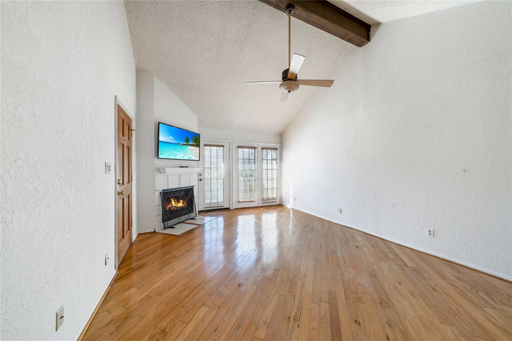 Emily Lane Condo - Residential