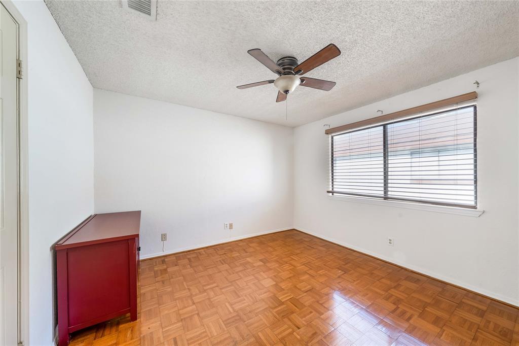 Emily Lane Condo - Residential