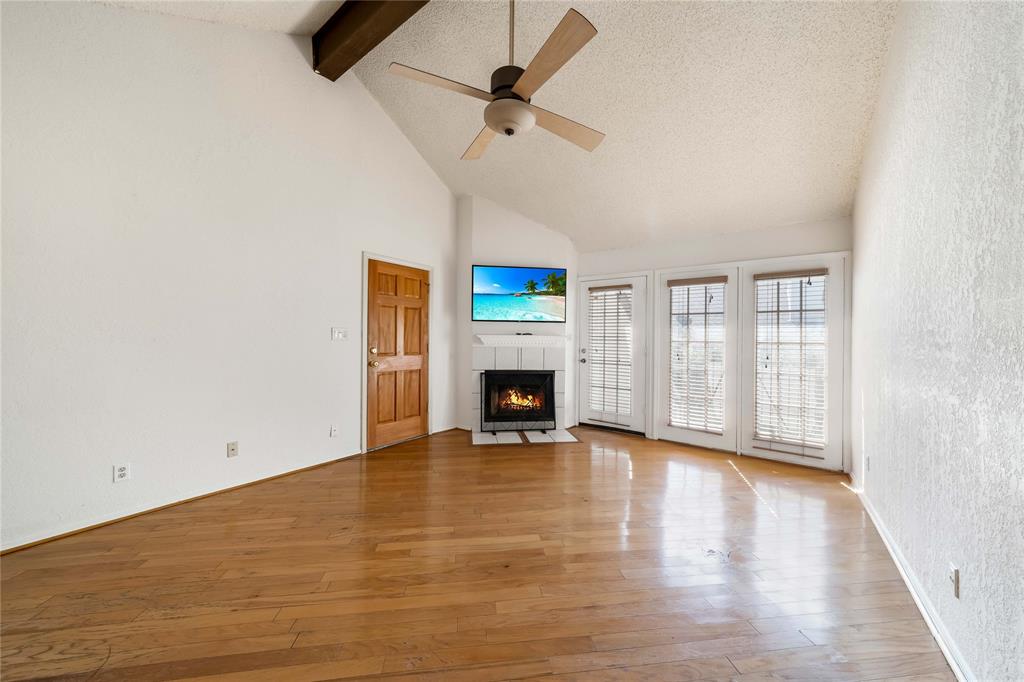 Emily Lane Condo - Residential