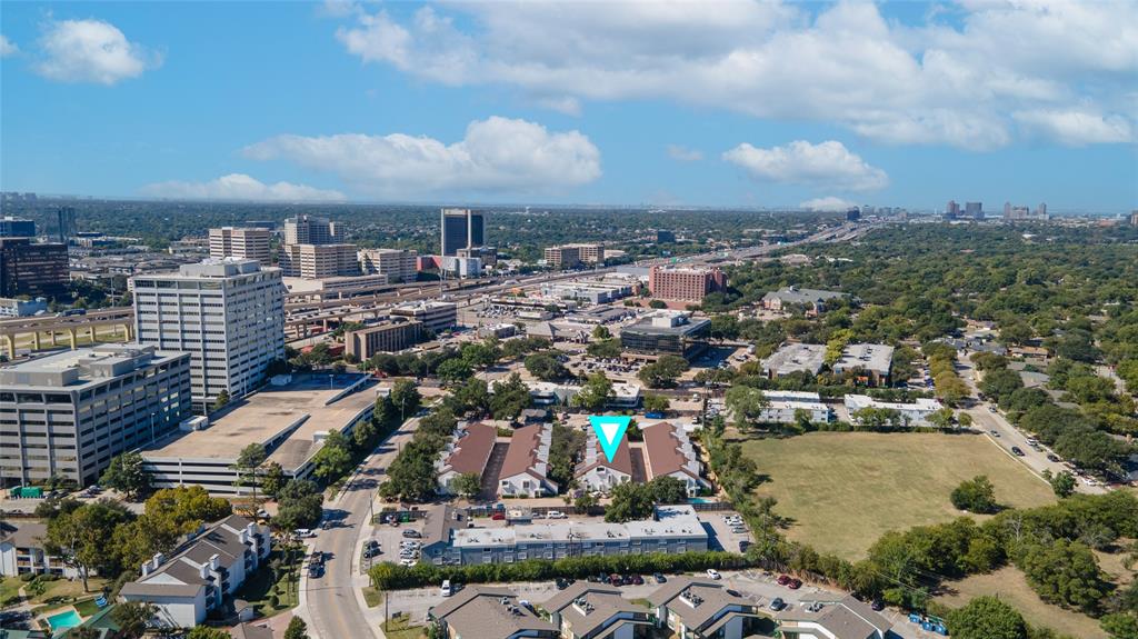 Emily Lane Condo - Residential