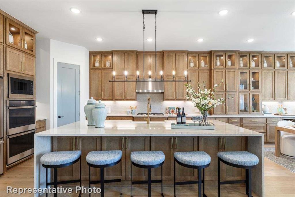 811 Shady Oaks Drive
