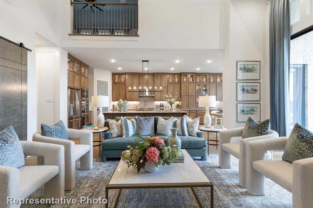 811 Shady Oaks Drive