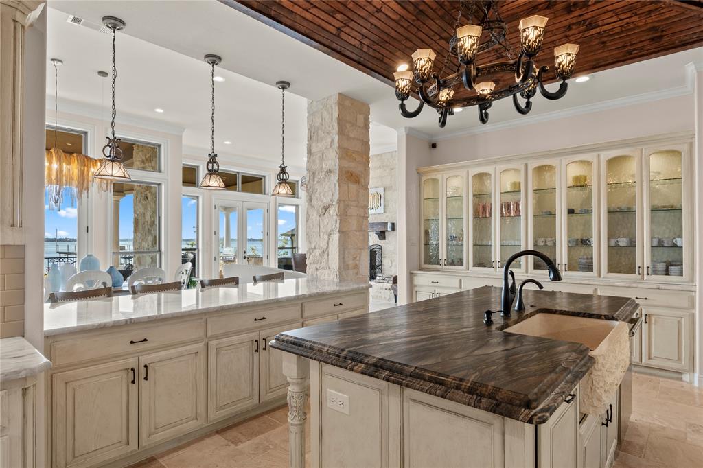 Pinnacle Club - Residential