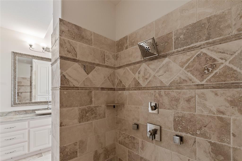 Pinnacle Club - Residential