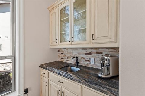 Tiny photo for 204 Pinnacle Club Place, Mabank, TX 75156 (MLS # 21079290)