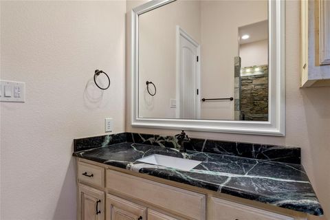 Tiny photo for 204 Pinnacle Club Place, Mabank, TX 75156 (MLS # 21079290)