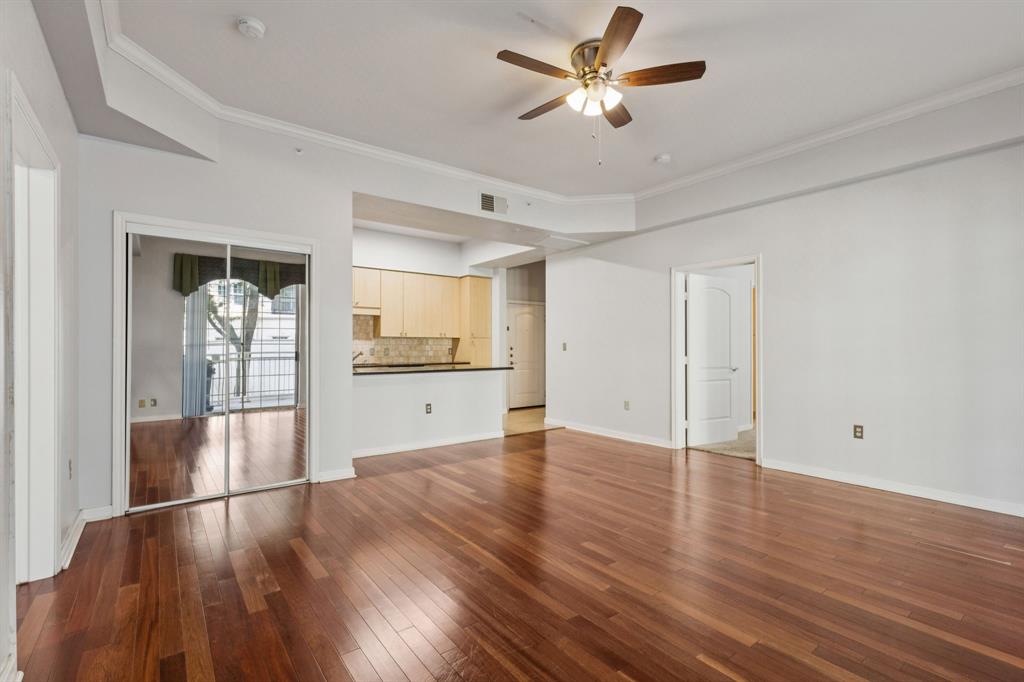 3225 Turtle Creek Boulevard 142