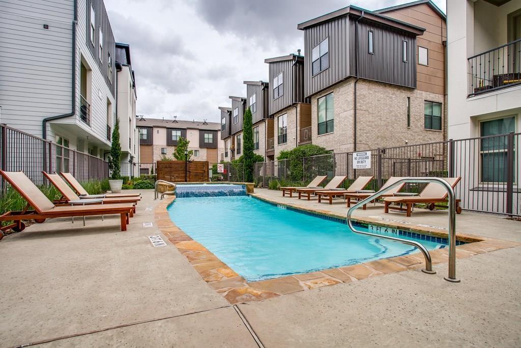 Palo Alto Twnhms Condo - Residential