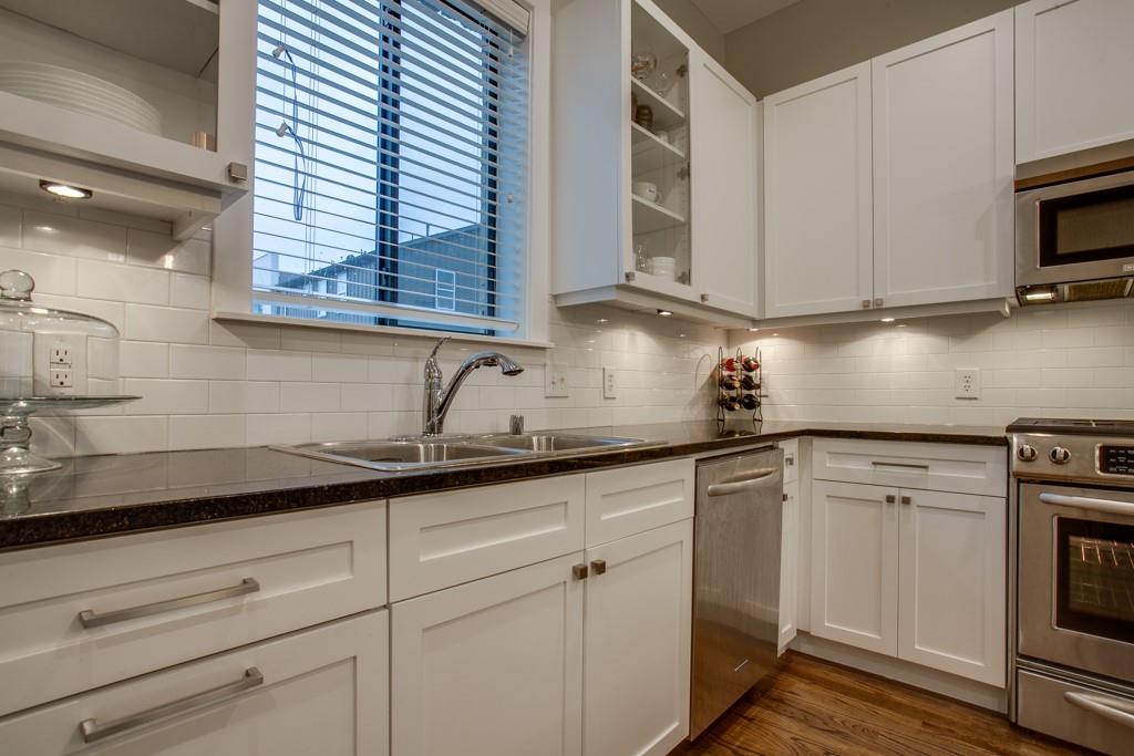 Palo Alto Twnhms Condo - Residential