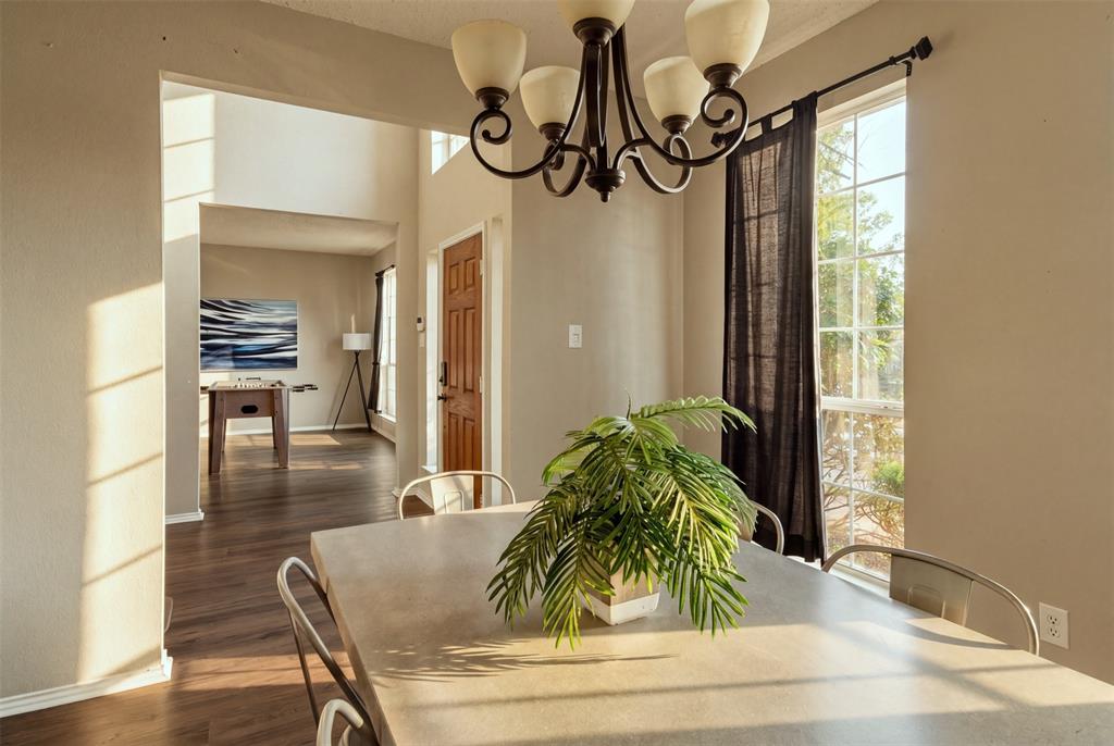 Photo of 1424 Sunswept Terrace, Lewisville, TX 75077 (MLS # 21392629)