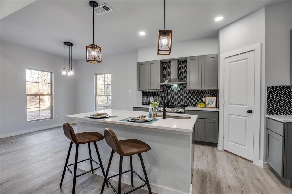 D Muckleroy - Residential