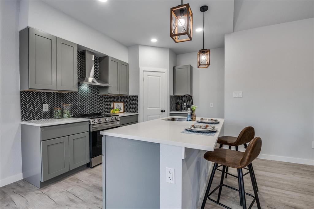 D Muckleroy - Residential