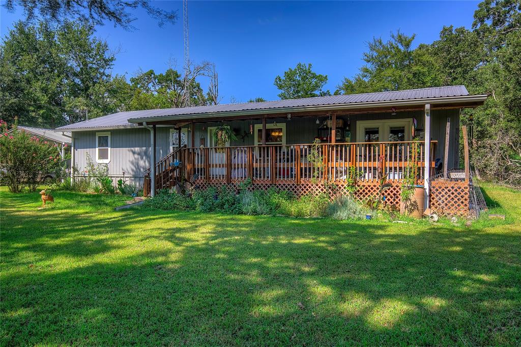 1437 Twin Oak Lane