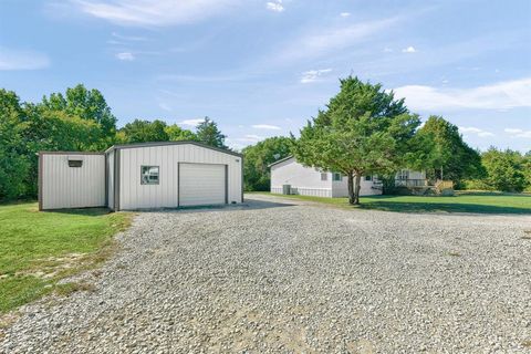 A home in Whitesboro