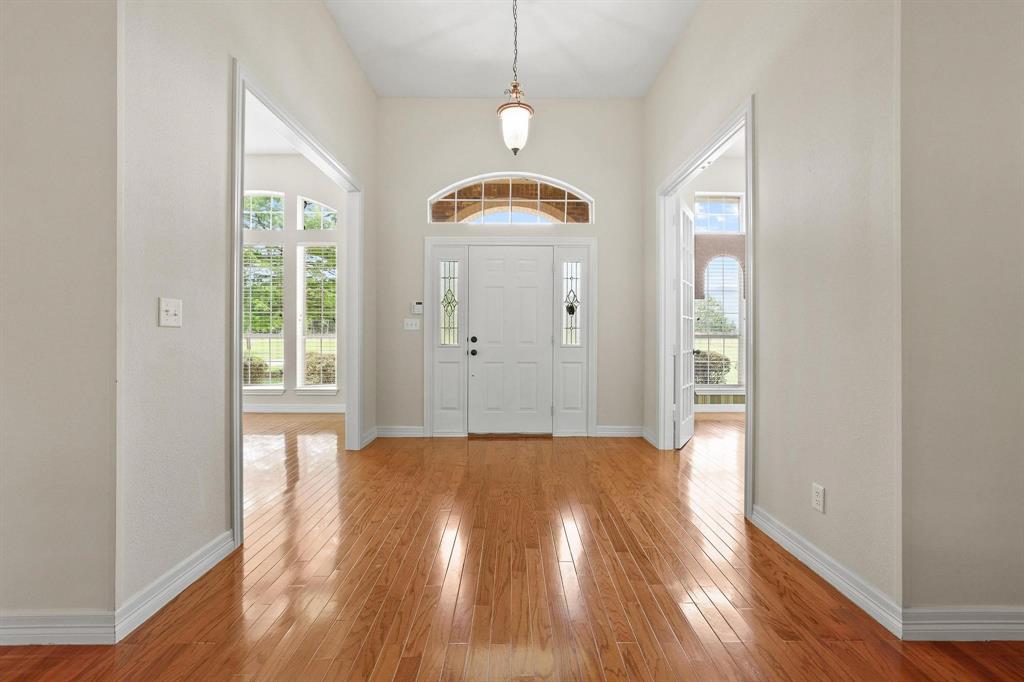 3140 Farm Road 195