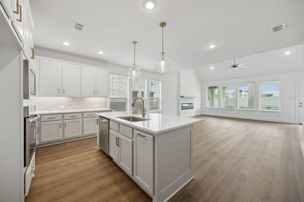 4733 Tippett Drive