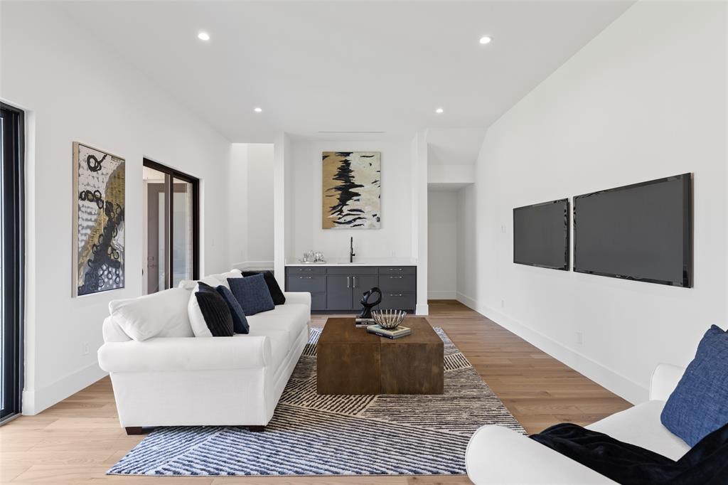 Shadow Brook Place - Residential