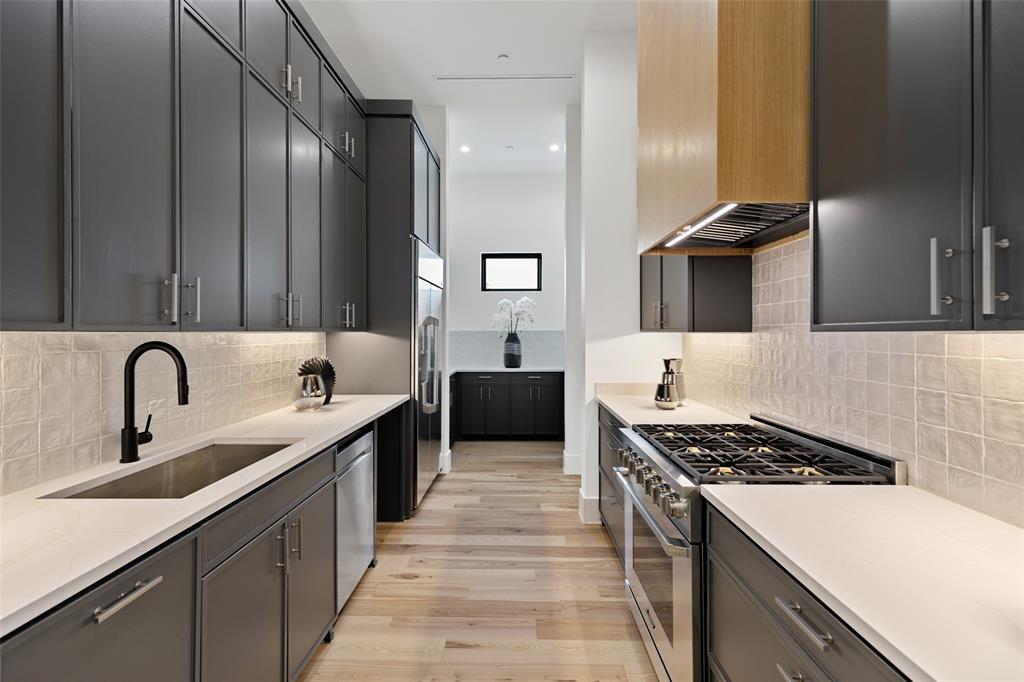 Shadow Brook Place - Residential