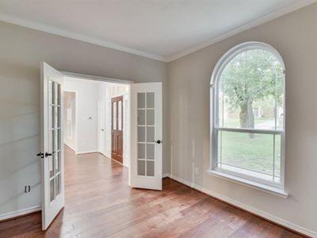 Photo of 1081 Woodbriar Drive, Grapevine, TX 76051 (MLS # 21214804)